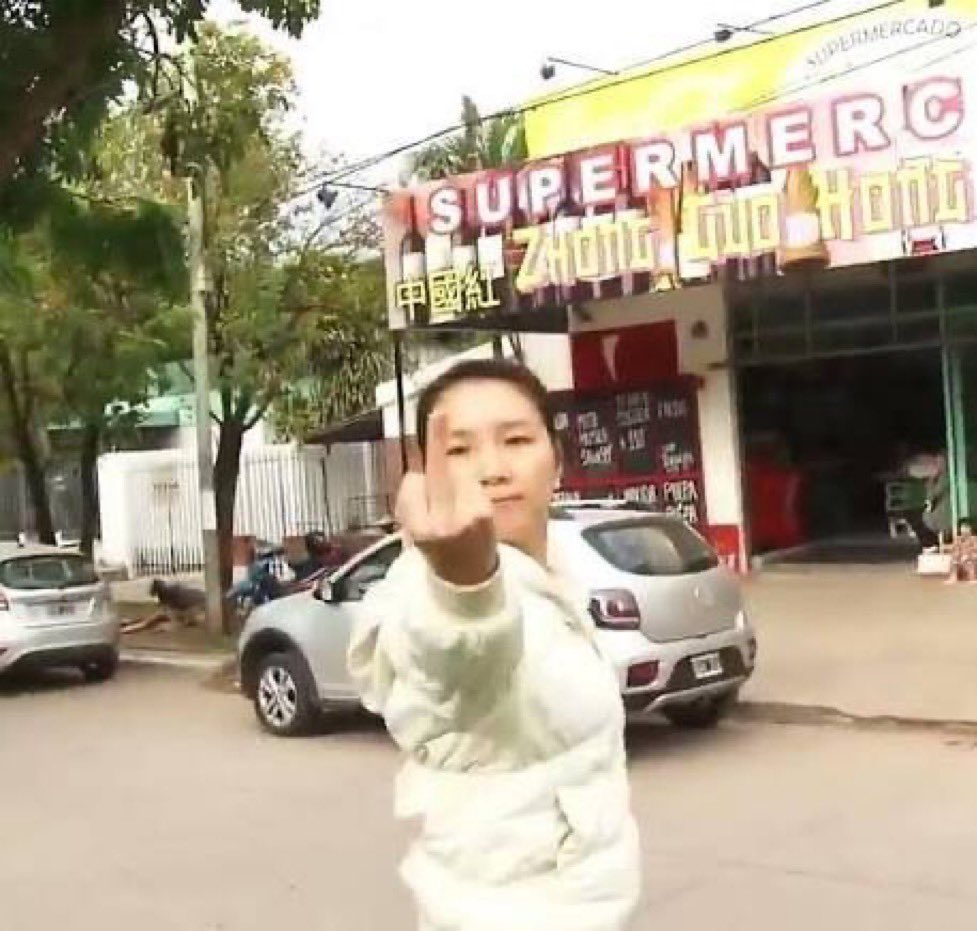 Video viral usado como expresión de simpatía con la respuesta china